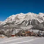 Almfrieden & Romantikchalet 4* 람자우 암 다흐스타인