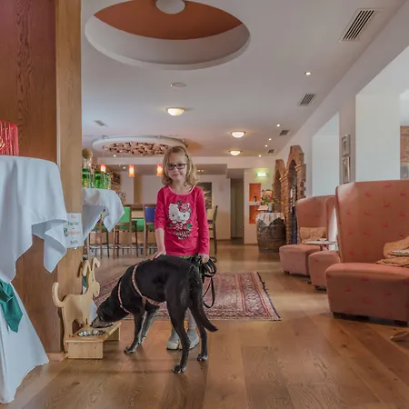 Almfrieden Hotel&romantikchalet