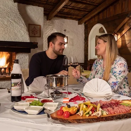 מלון Almfrieden & Romantikchalet רמסאו אם דכשטיין