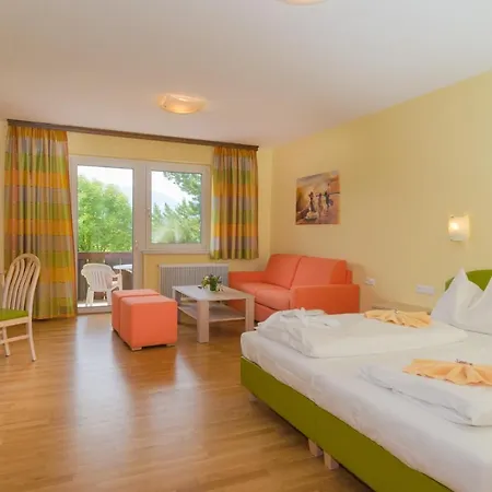 Almfrieden & Romantikchalet 4*