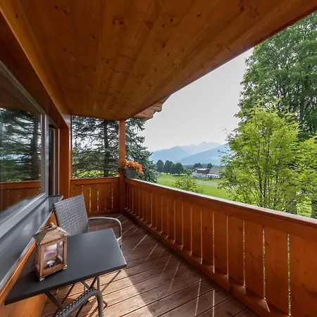Almfrieden & Romantikchalet Szálloda 4*